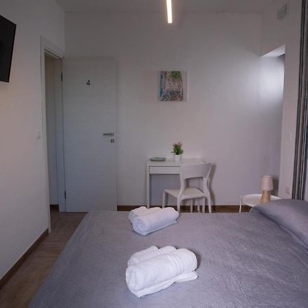 Largo Sicilia B&B Avola Exteriör bild